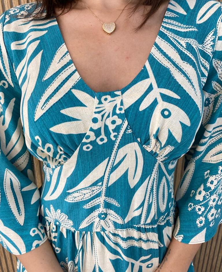 Vestido Longo sem Bojo Manga 3/4 Estampa Floral Azul Piscina - Fernanda Ramos Store