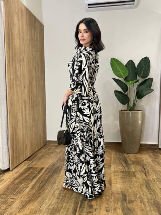 Vestido Longo sem Bojo Manga 3/4 Estampa Floral Preto - Fernanda Ramos Store