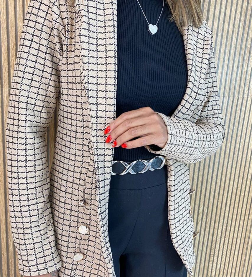 Blazer Manga Longa Feminino Botões Dourados Bege - Fernanda Ramos Store