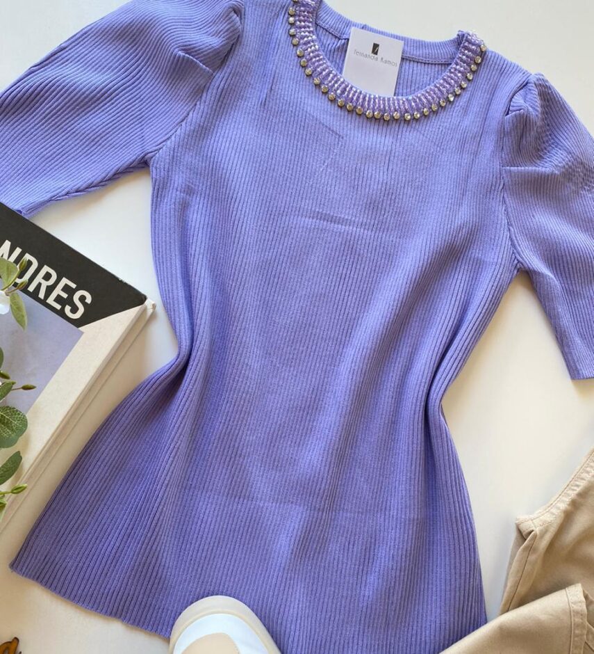Blusa Feminina Manga Curta Modal com Aplicações Lilás - Fernanda Ramos Store