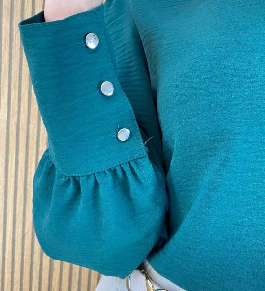Blusa Feminina Manga Longa Botões nas Mangas Verde - Fernanda Ramos Store