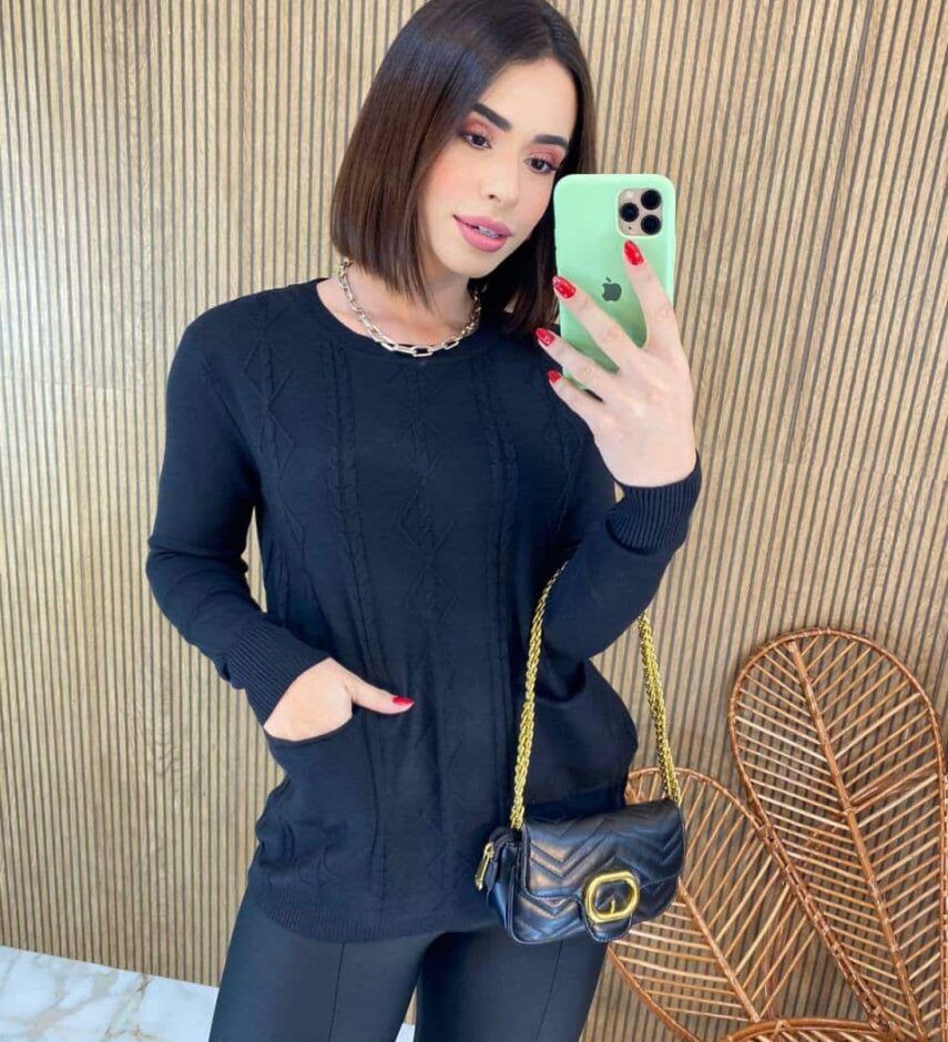 Blusa Feminina Modal Manga Longa Mila com Bolsos Preta - Fernanda Ramos Store