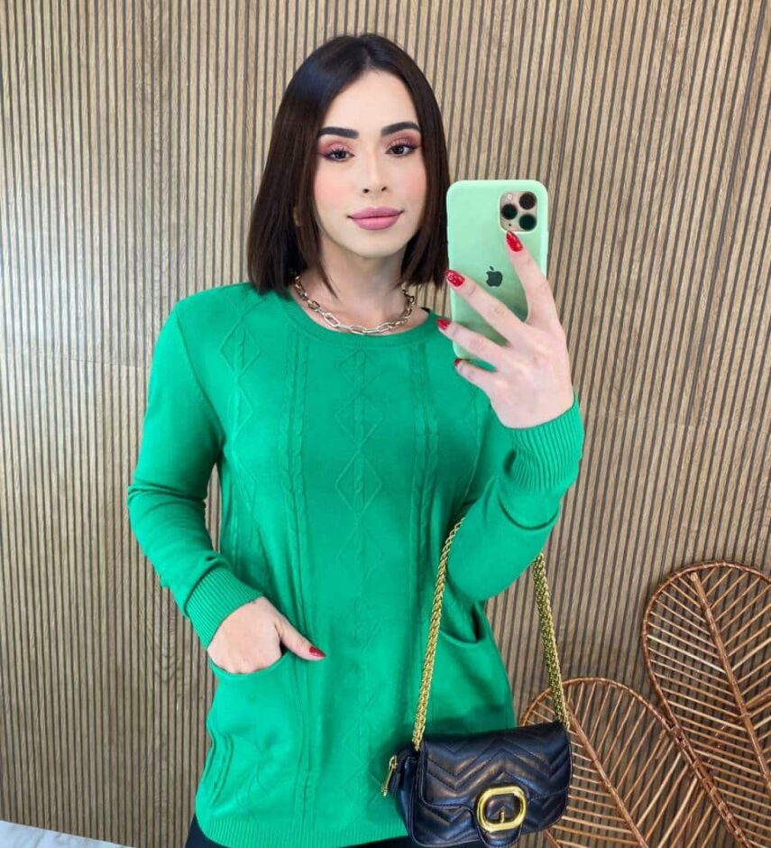 Blusa Feminina Modal Manga Longa Mila com Bolsos Verde - Fernanda Ramos Store