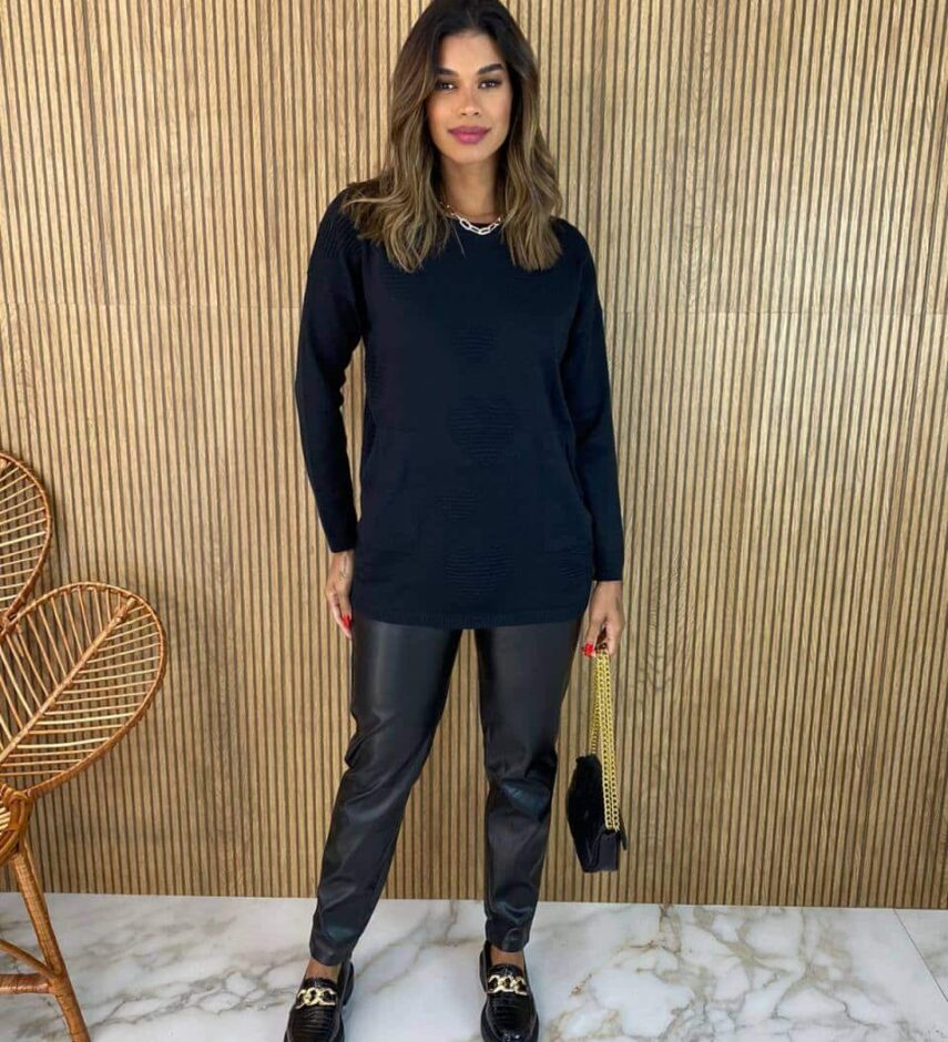 Blusa Manga Longa Feminina Modal Corações com Bolsos Preta - Fernanda Ramos Store