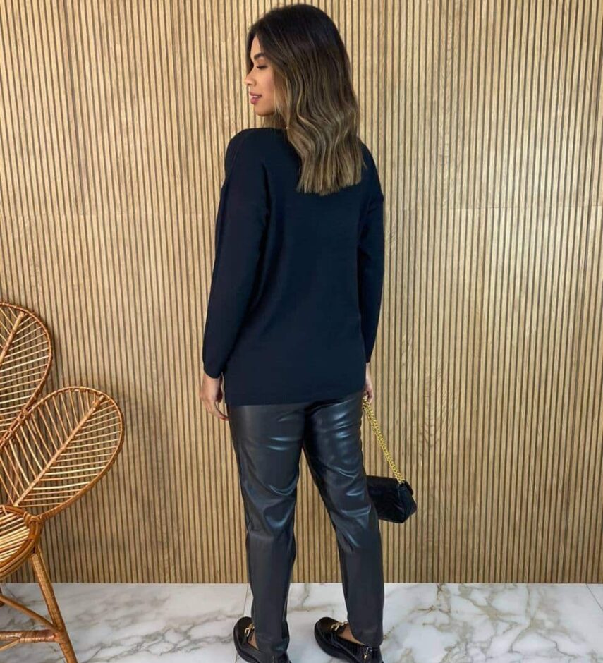Blusa Manga Longa Feminina Modal Corações com Bolsos Preta - Fernanda Ramos Store