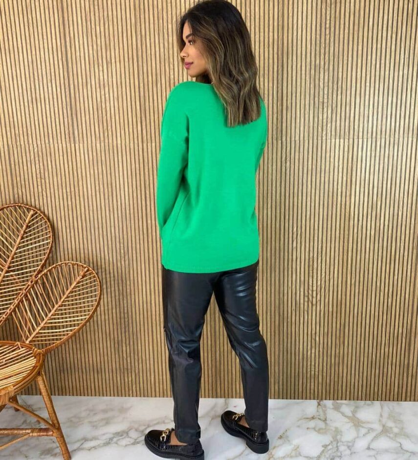 fernandaramosstore com br blusa manga longa feminina modal coracoes com bolsos verde 3