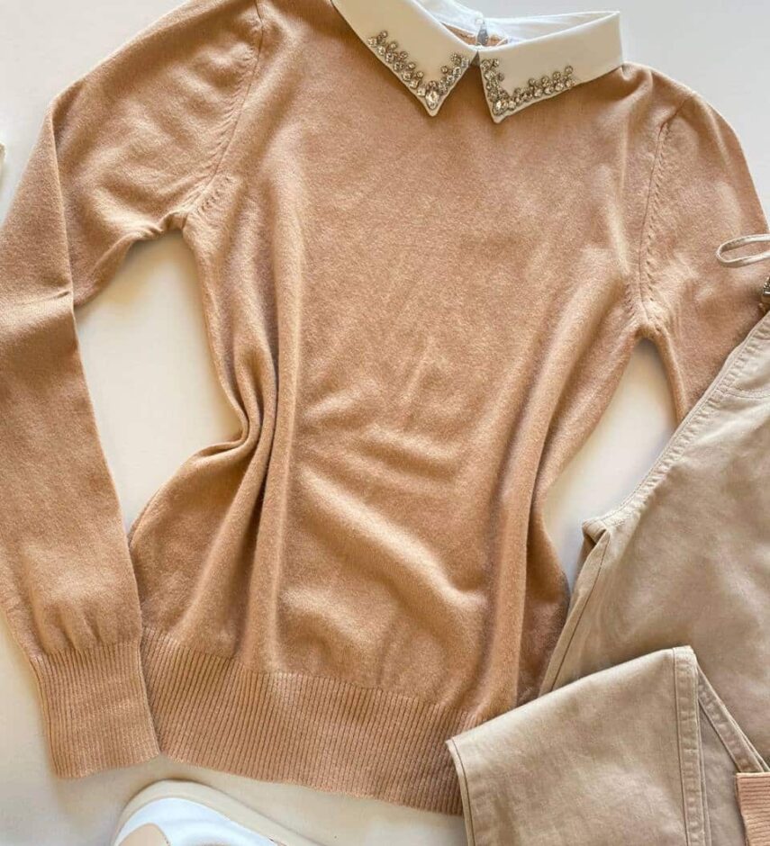fernandaramosstore com br blusa manga longa modal com aplicacao na gola bege 1