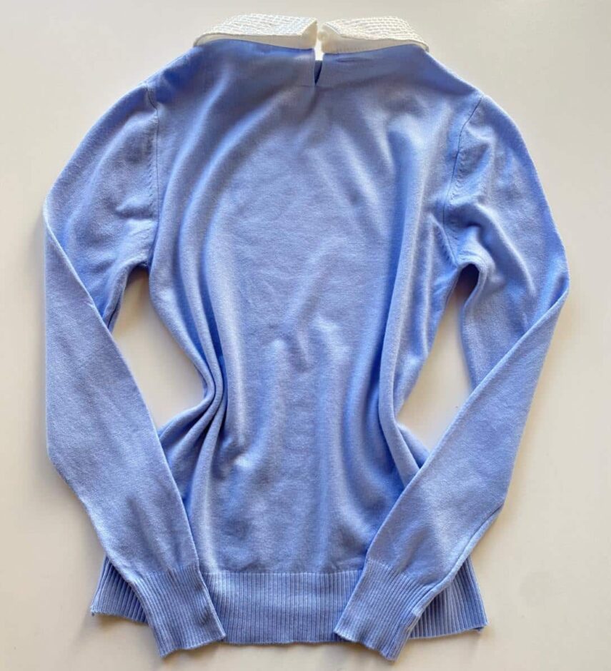 fernandaramosstore com br Blusa Manga Longa Modal Isis com Aplicação na Gola Azul 2