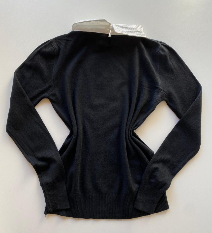 fernandaramosstore com br Blusa Manga Longa Modal Isis com Aplicação na Gola Preta 2