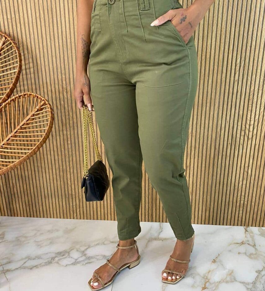 Calça Feminina Sarja com Bolsos Luna Verde Militar - Fernanda Ramos Store