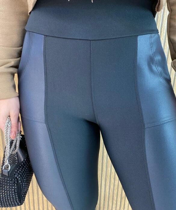 Calça Legging Flanelada Detalhe em Cirre Preta - Fernanda Ramos Store