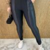 Calça Legging Flanelada Detalhe em Cirre Preta - Fernanda Ramos Store