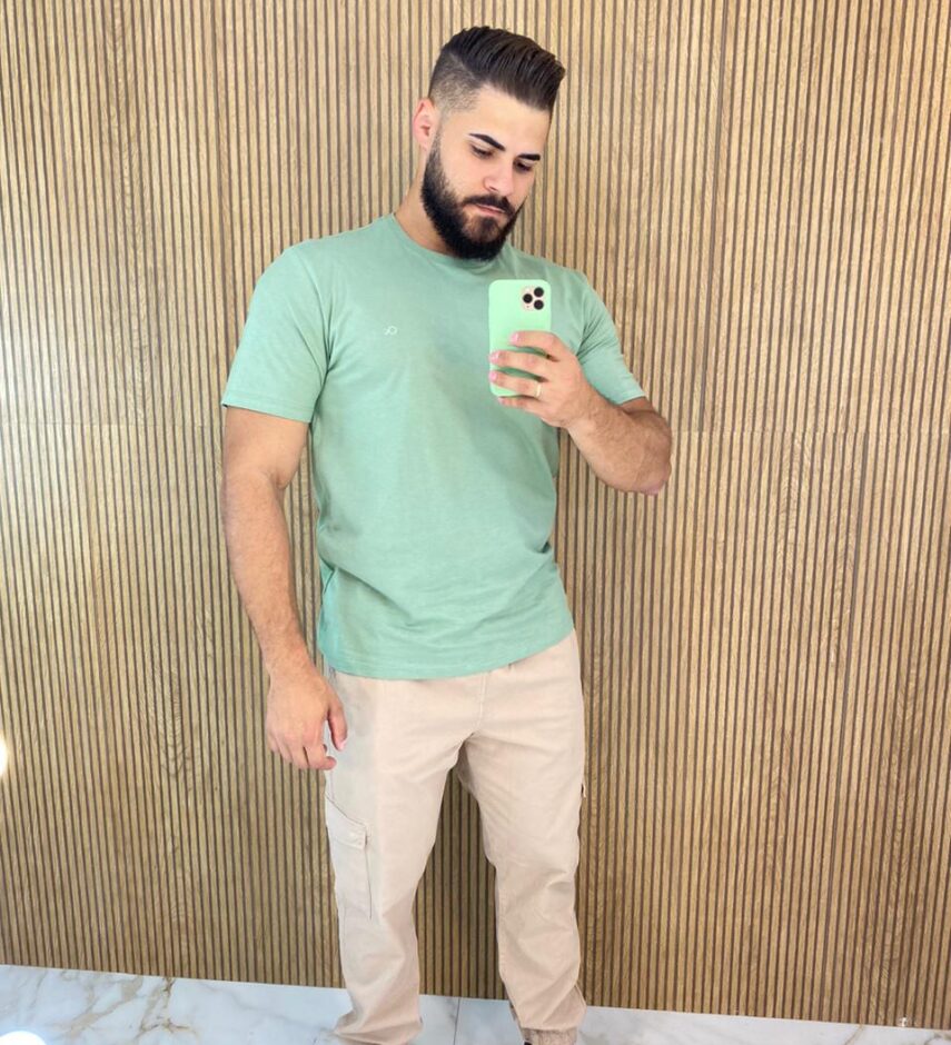 Camiseta Masculina Ogochi Básica Slim Verde 0210 - Fernanda Ramos Store