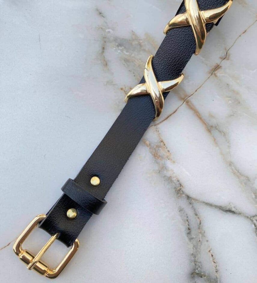 Cinto Feminino Couro Sintético Preto Detalhes Dourado - Fernanda Ramos Store