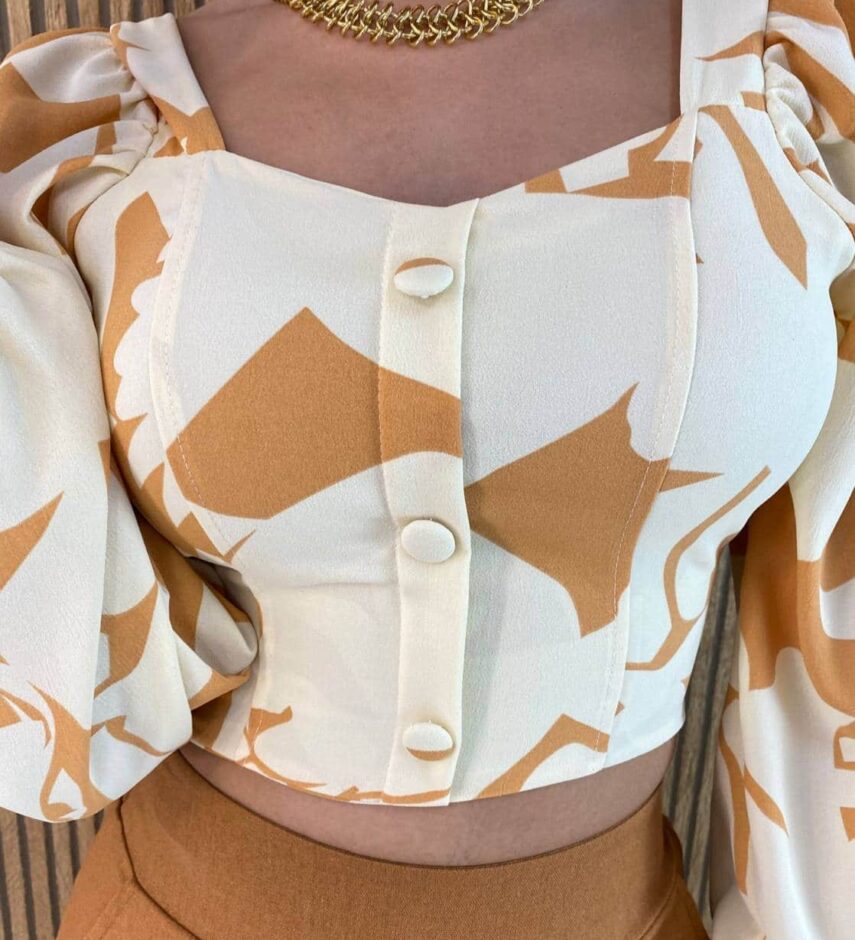 Cropped Feminino Manga Longa com Amarração Estampa Bege - Fernanda Ramos Store