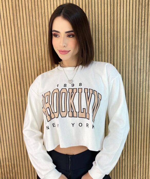 Cropped Feminino Manga Longa Moletom Brooklyn Off White - Fernanda Ramos Store