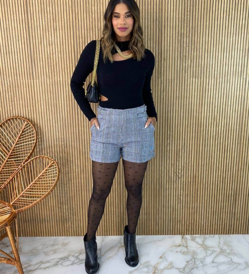 Cropped Feminino Manga Longa Tricot Modal com Abertura Preto - Fernanda Ramos Store