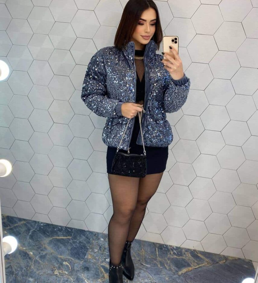 fernandaramosstore com br Jaqueta Feminina Puffer de Paetê Azul 1
