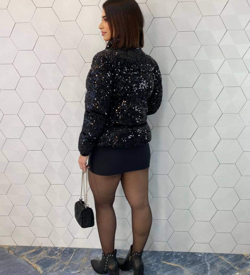fernandaramosstore com br Jaqueta Feminina Puffer de Paetê Preta 2