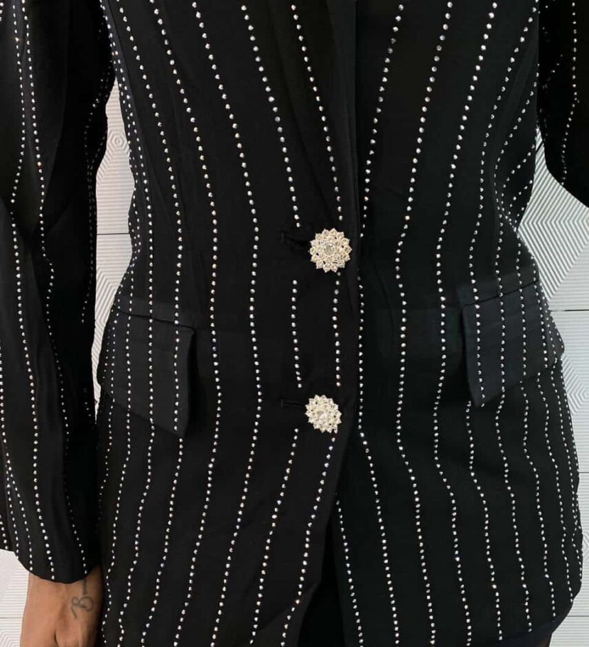 fernandaramosstore com br Max Blazer Manga Longa Feminino com Aplicações Preto 2