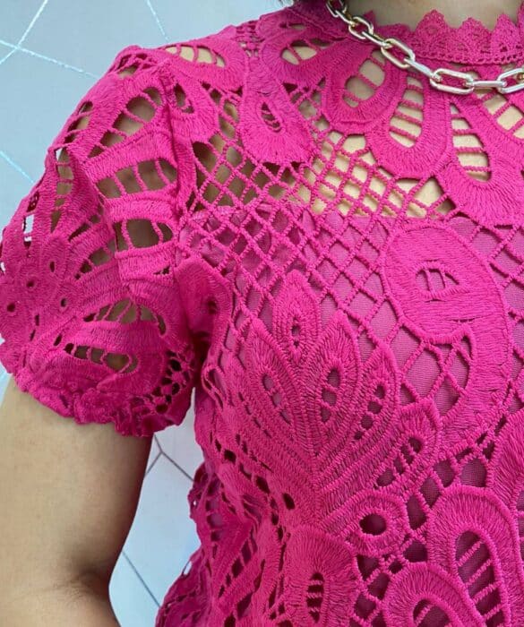 Blusa Feminina Manga Curta Lara Guipir Pink - Fernanda Ramos Store