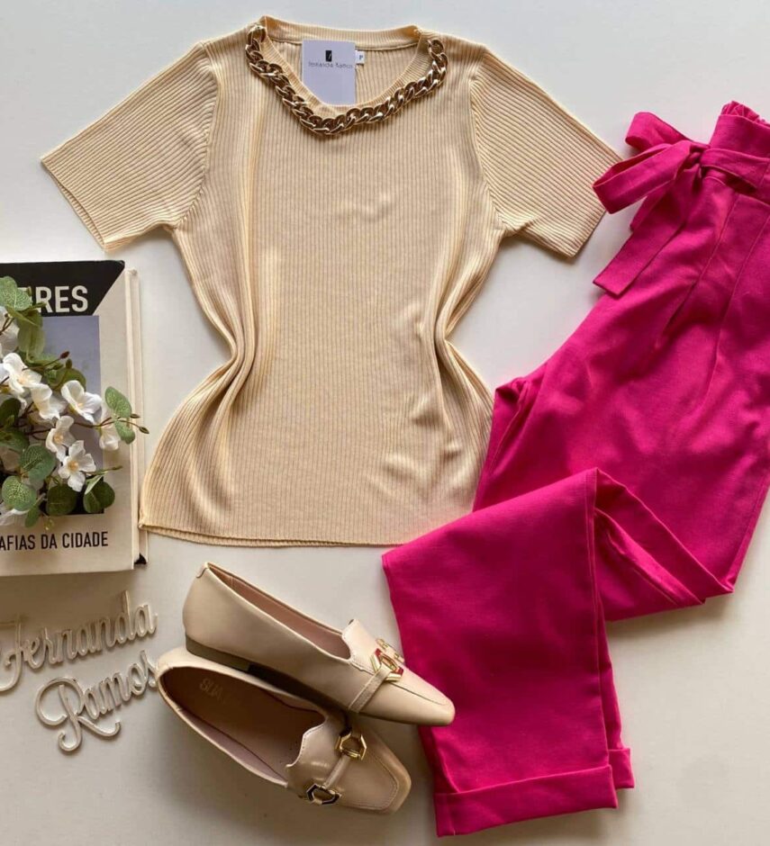 Blusa Feminina Modal Detalhe em Corrente Bege Claro - Fernanda Ramos Store