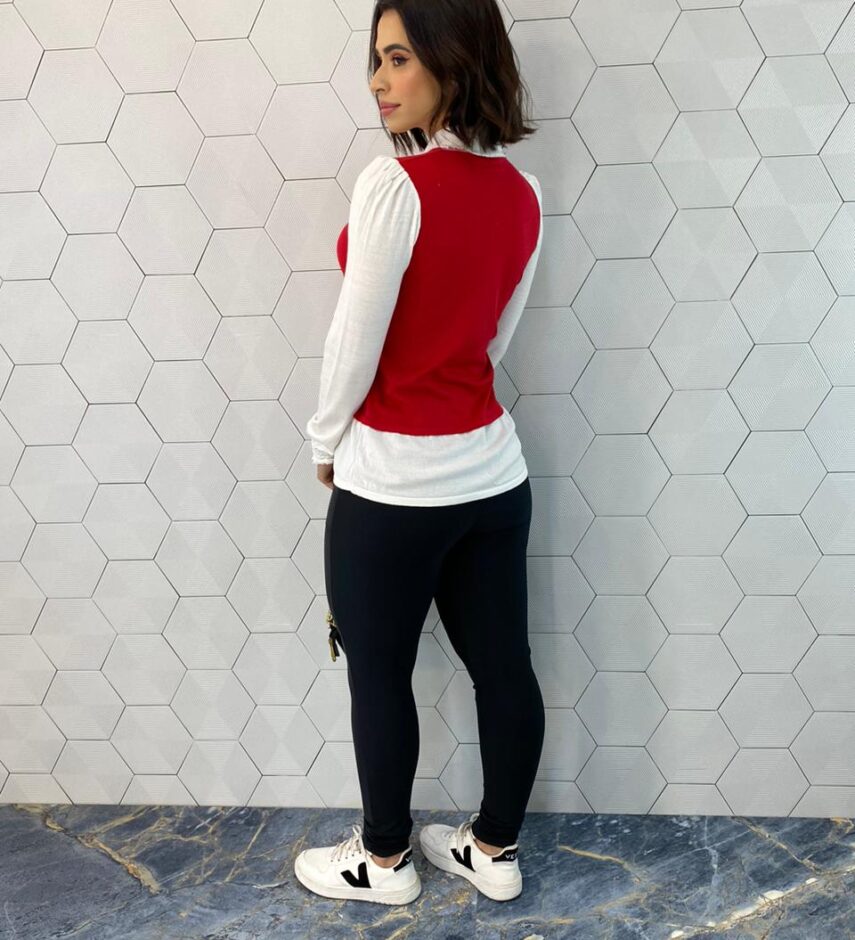 fernandaramosstore com br Blusa Manga Longa Feminina Modal com Sobreposição Vermelha 4