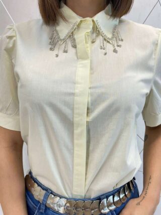 Camisa Feminina Manga Curta com Aplicações Creme - Fernanda Ramos Store