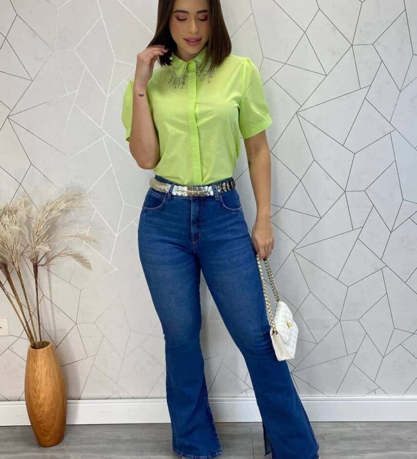 Camisa Feminina Manga Curta com Aplicações Verde Lima - Fernanda Ramos Store