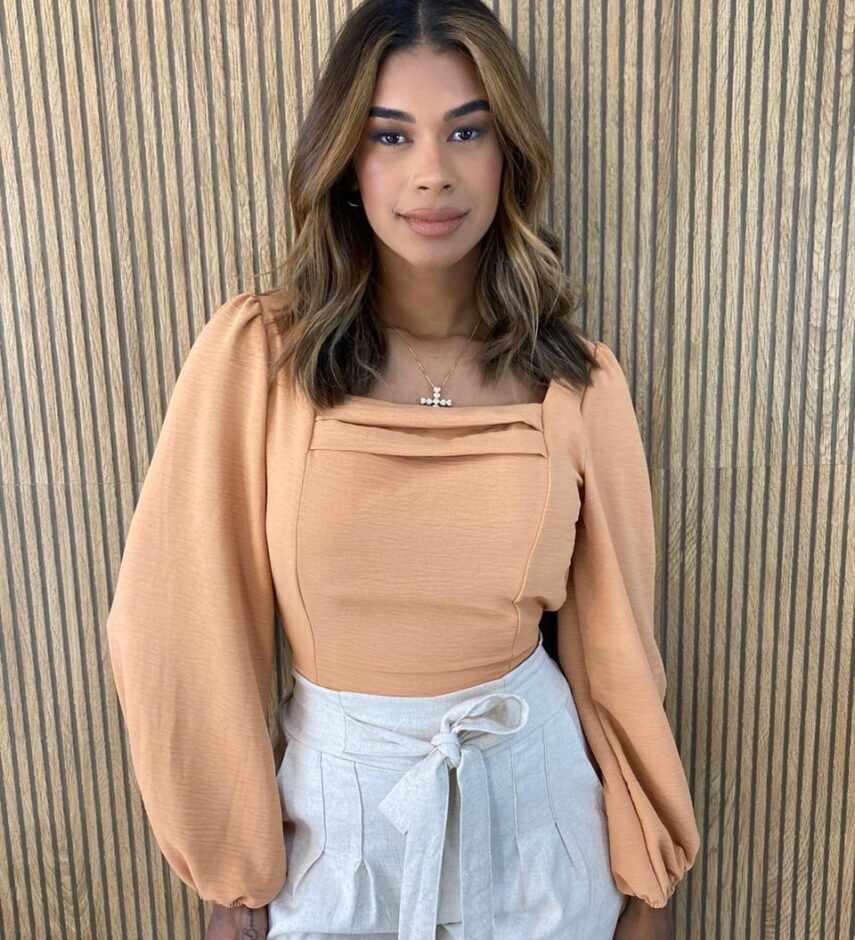 Cropped Feminino com Bojo Manga Longa Bia Bege - Fernanda Ramos Store