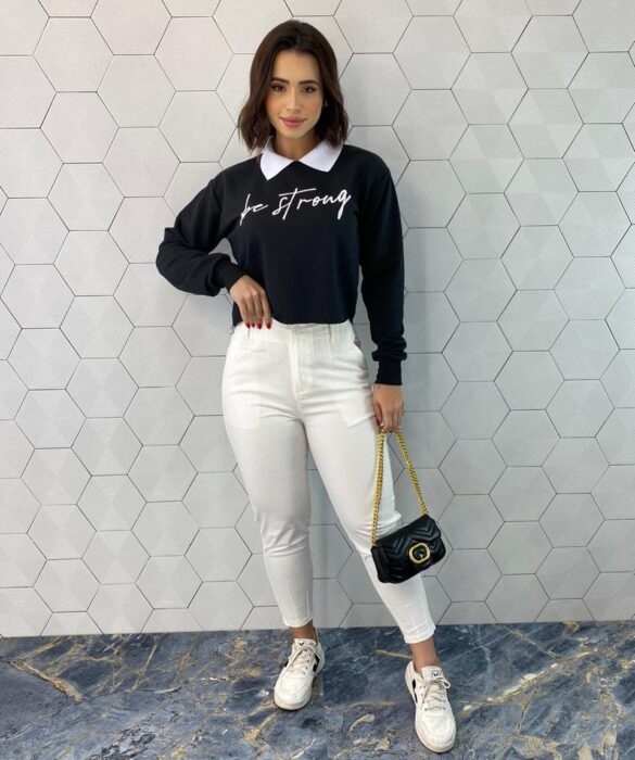 Cropped Feminino Manga Longa Moletom Be Strong Preto Fernanda Ramos Store