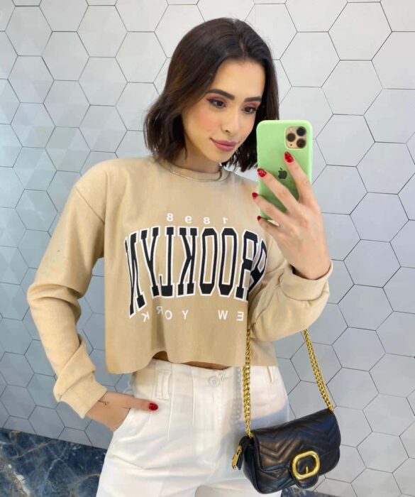 Cropped Feminino Manga Longa Moletom Brooklyn Bege - Fernanda Ramos Store