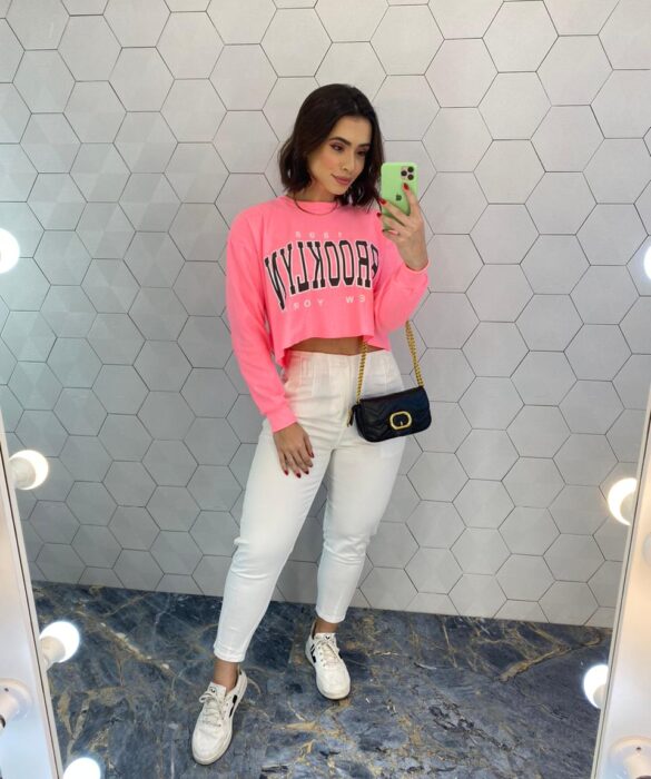 Cropped Feminino Manga Longa Moletom Brooklyn Pink Flúor - Fernanda Ramos Store