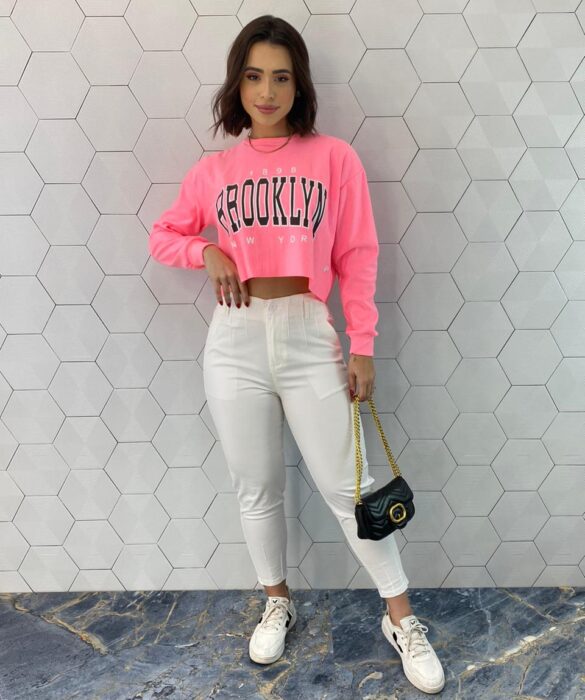 Cropped Feminino Manga Longa Moletom Brooklyn Pink Flúor - Fernanda Ramos Store