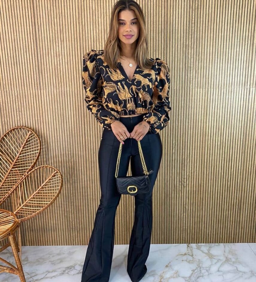 Cropped Feminino sem Bojo Manga Princesa Estampado Preto - Fernanda Ramos Store