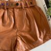 Short Feminino Couro Eco Liz com Cinto Caramelo - Fernanda Ramos Store