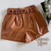 Short Feminino Couro Eco Liz com Cinto Caramelo - Fernanda Ramos Store