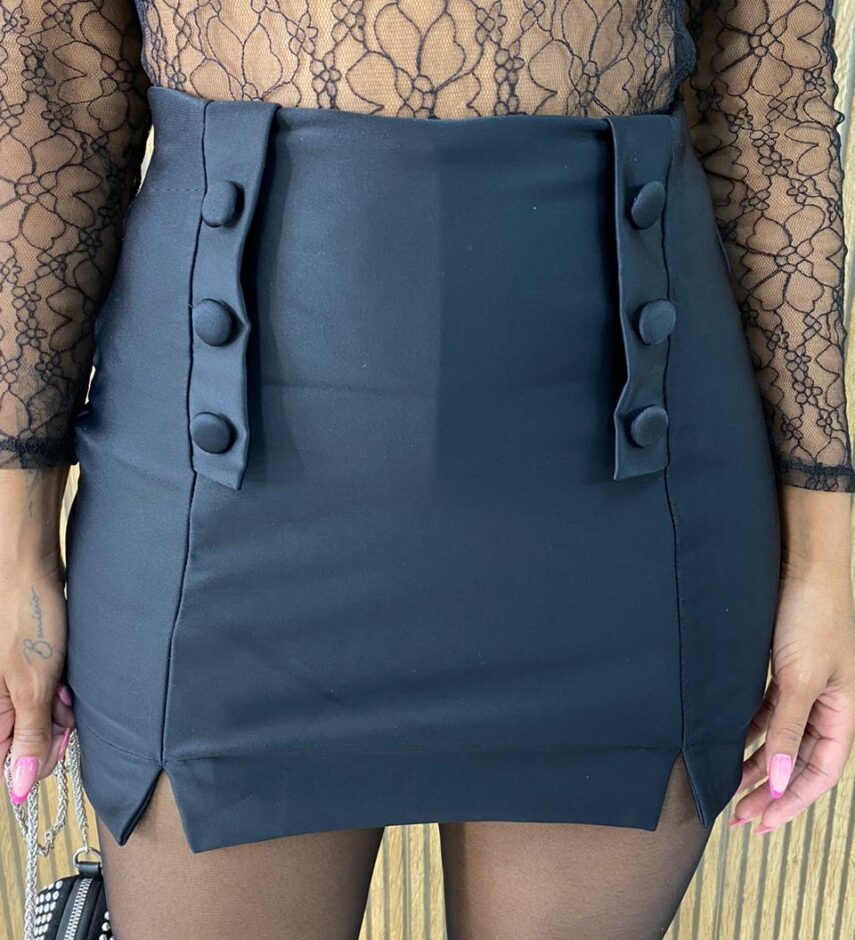 Short Saia Feminino Botões Encapados Sophia Preto - Fernanda Ramos Store