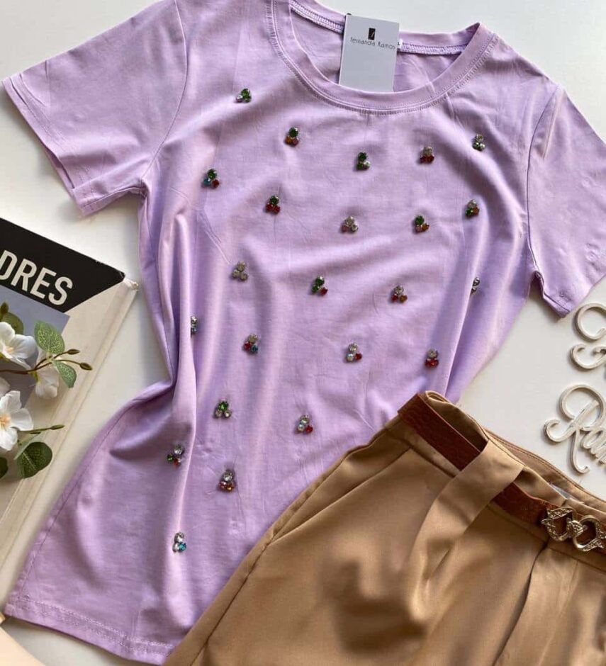 T-shirt Manga Curta com Aplicações Luna Lilás - Fernanda Ramos Store