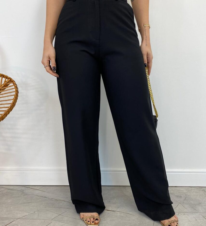 Calça Feminina com Bolsos Isabella Preta - Fernanda Ramos Store