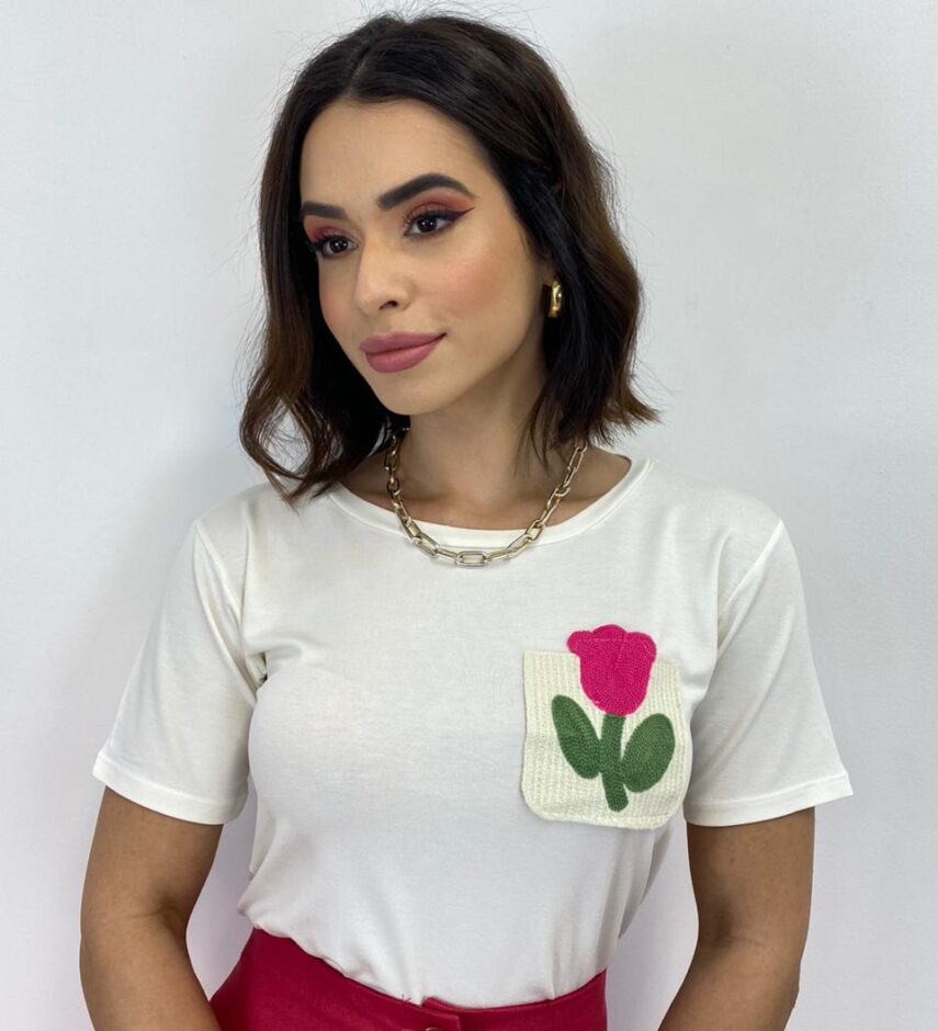 Cropped Feminino Alongado com Detalhe Bordado Off White - Fernanda Ramos Store