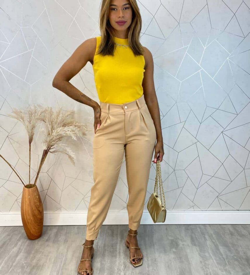 Cropped Feminino Canelado Ayla com Aplicações Amarelo - Fernanda Ramos Store