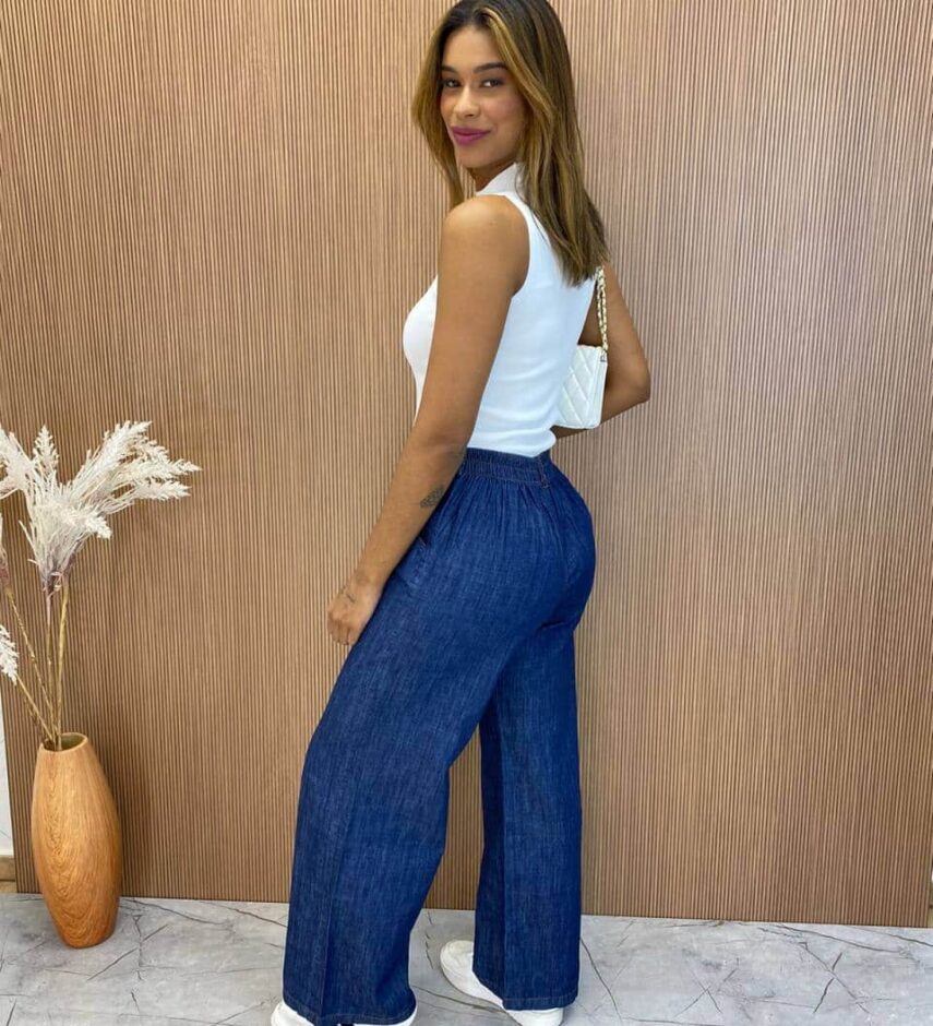 Cropped Feminino Canelado Ayla com Aplicações Branco - Fernanda Ramos Store