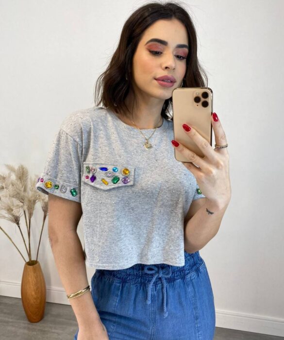 Cropped Feminino Eloá com Pedrarias e Aplicações Cinza - Fernanda Ramos Store