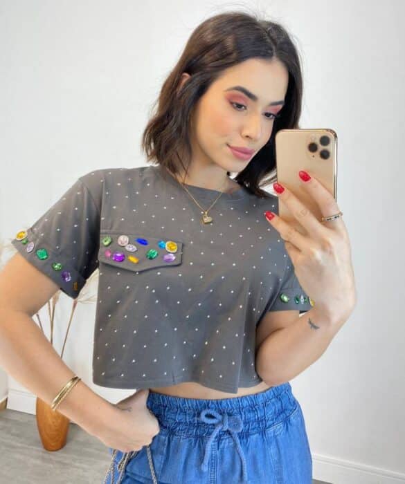 Cropped Feminino Eloá com Pedrarias e Aplicações Cinza Escuro - Fernanda Ramos Store