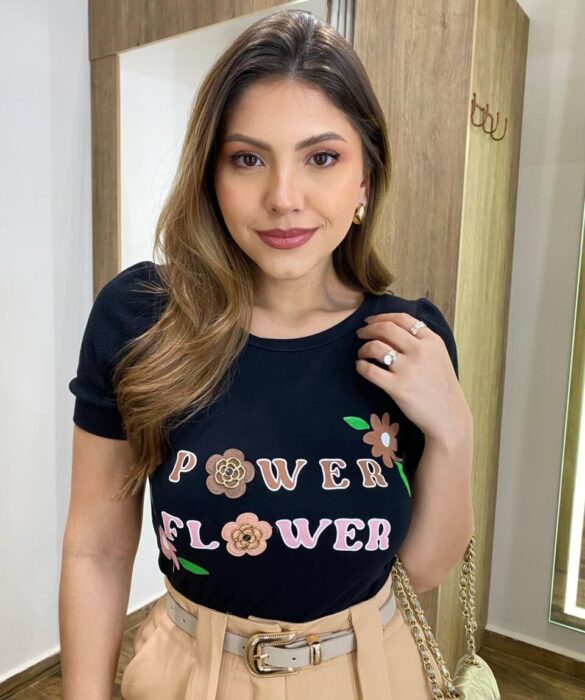 T-shirt Manga Curta Power Flower Preta - Fernanda Ramos Store