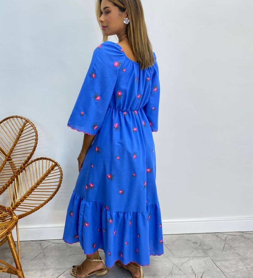 Vestido Longuete sem Bojo Manga 3/4 Bordado Floral Azul - Fernanda Ramos Store