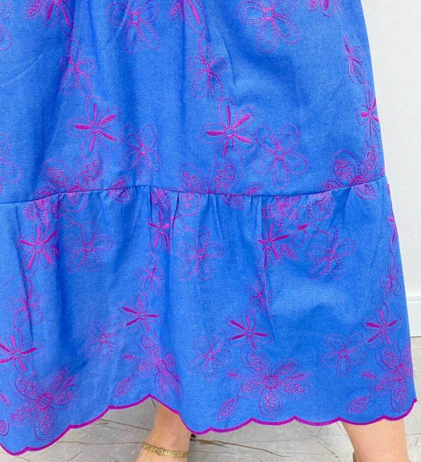 Vestido Midi com Bojo com Abertura Azul Bordado Pink - Fernanda Ramos Store