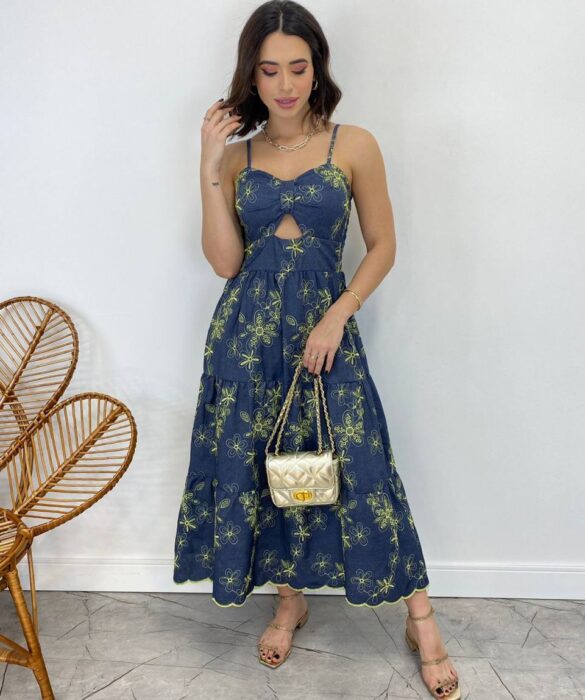 Vestido Midi com Bojo com Abertura Azul Bordado Verde - Fernanda Ramos Store