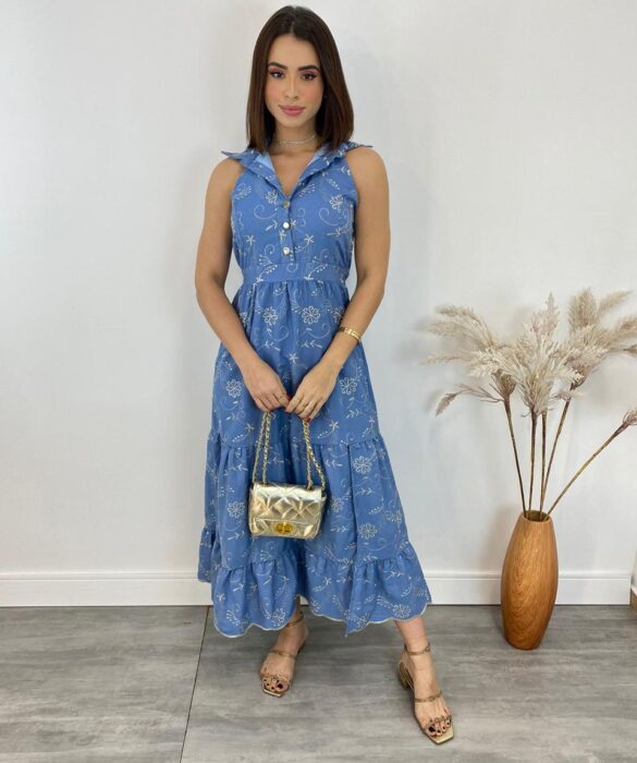 Vestido Midi com Bojo Tricoline Bordado com Fenda e Botões Azul - Fernanda Ramos Store